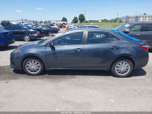 2018 Toyota COROLLA LE thumbnail 14