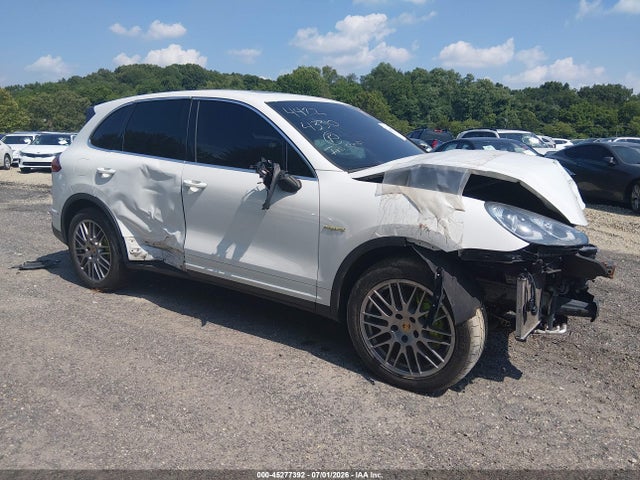 2015 PORSCHE CAYENNE S