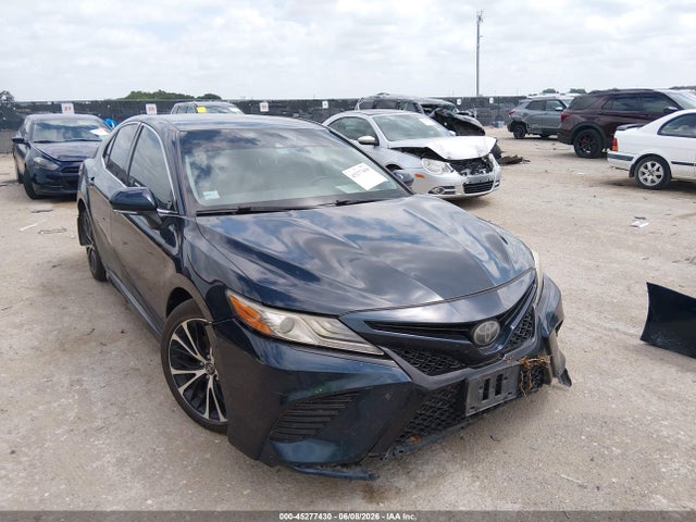 2019 TOYOTA CAMRY XSE