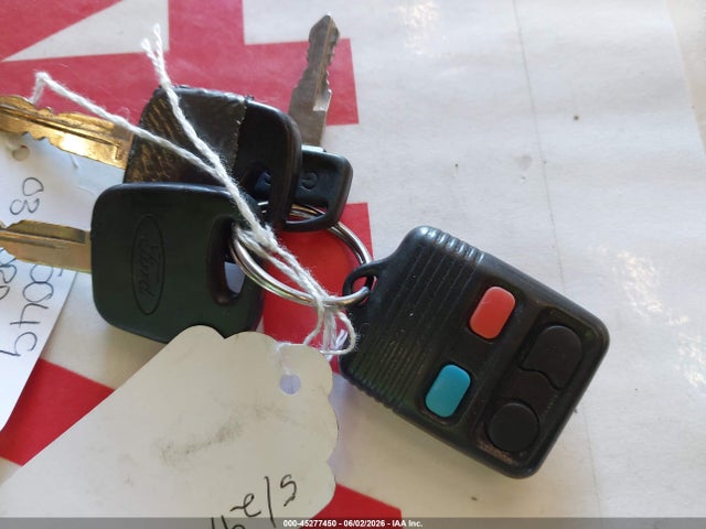صورة 11 لـ 2003 FORD FOCUS SE