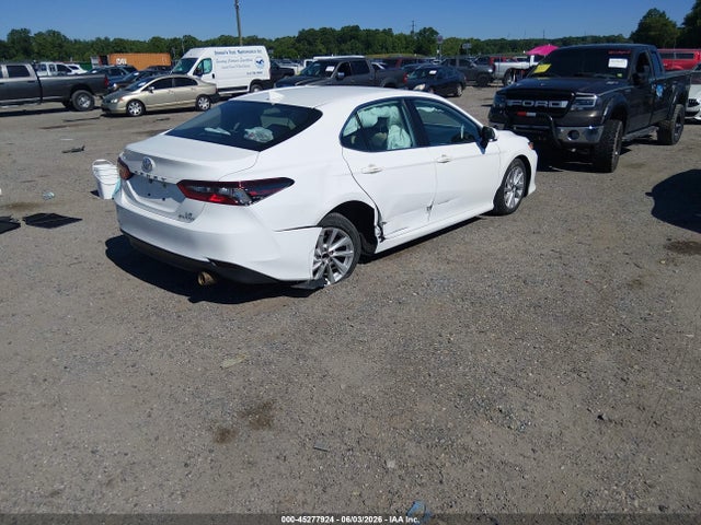 2023 Toyota CAMRY LE photo 4