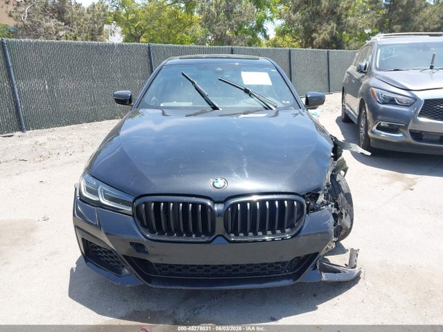 2021 BMW 540I — миниатюра 12