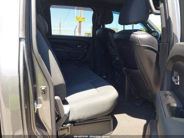 صورة 8 لـ 2019 Nissan TITAN SV