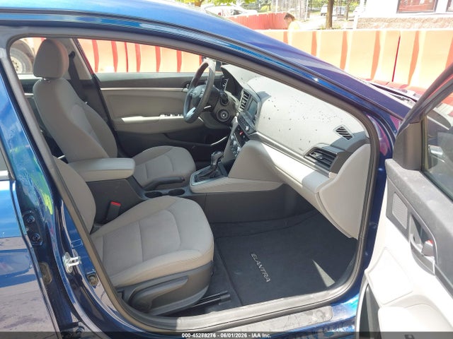 2020 Hyundai ELANTRA SE photo 5