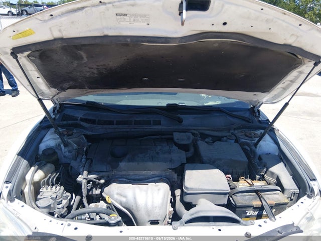 صورة 10 لـ 2011 Toyota CAMRY LE