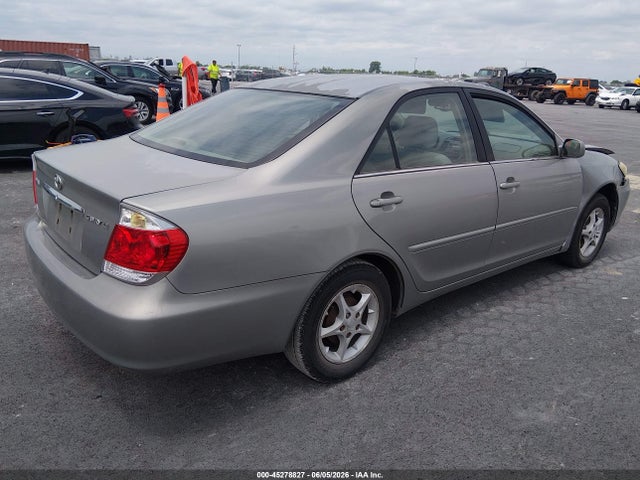 صورة 4 لـ 2005 Toyota CAMRY LE