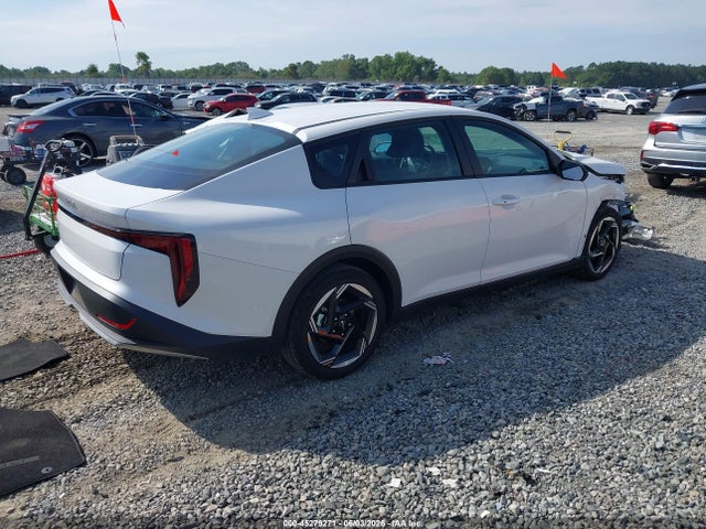 2025 KIA K4 EX photo 4