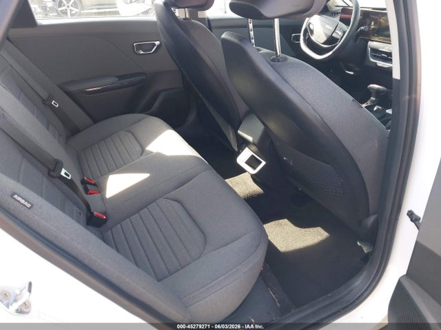 2025 KIA K4 EX photo 8