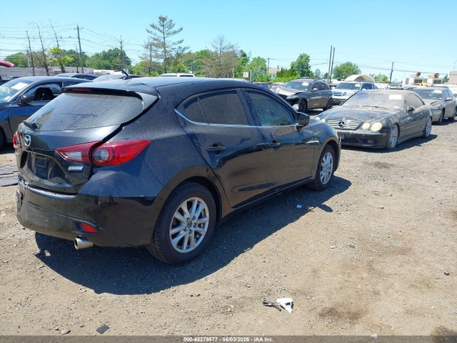 صورة 4 لـ 2015 Mazda MAZDA3 I TOURING