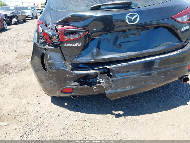 صورة 6 لـ 2015 Mazda MAZDA3 I TOURING