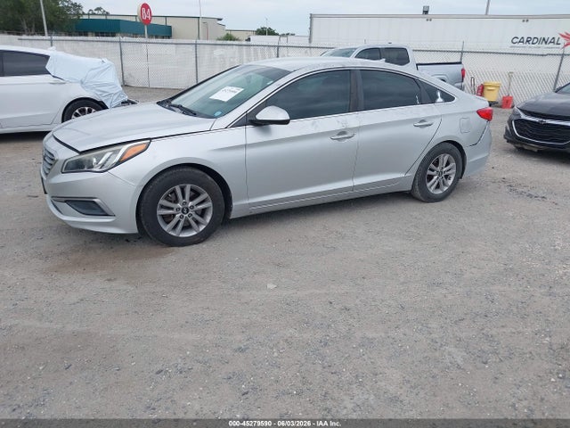 2016 Hyundai SONATA SE — фото 2