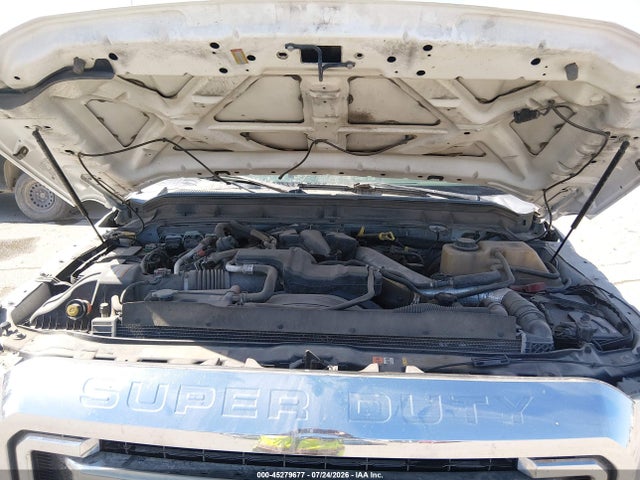 2012 FORD F-250 LARIAT photo 10