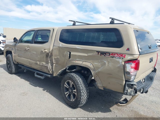 2016 Toyota TACOMA TRD SPORT photo 3