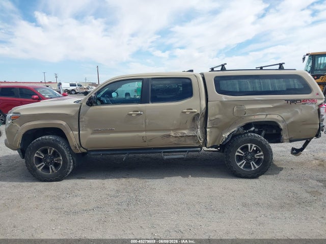 2016 Toyota TACOMA TRD SPORT photo 6