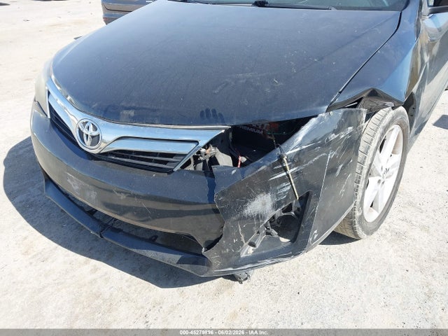 2013 Toyota CAMRY SE 照片 6