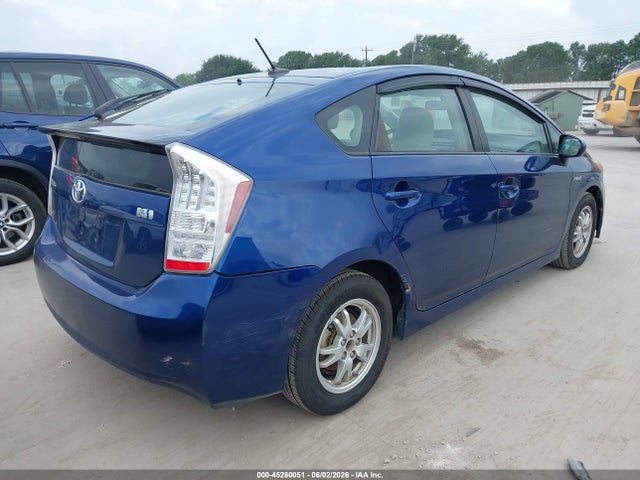 2011 Toyota PRIUS — фото 4