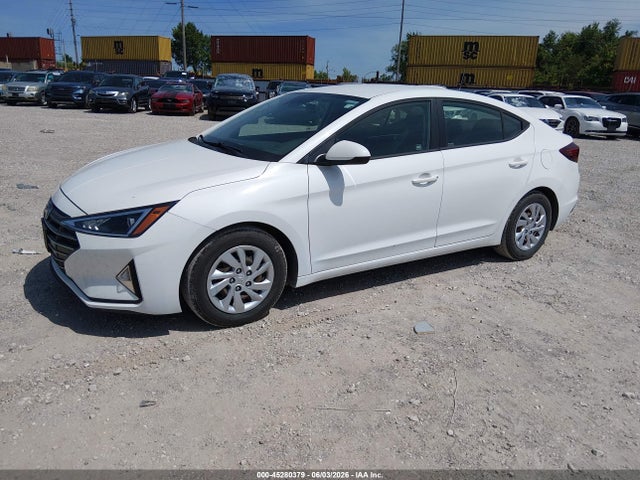 2020 Hyundai ELANTRA SE 照片 2