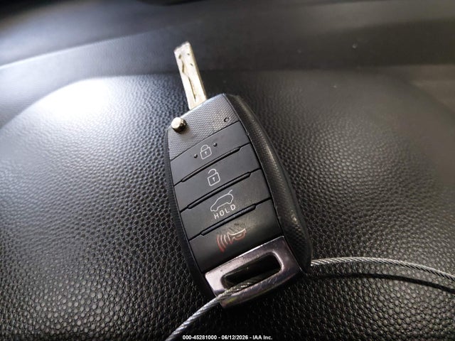 2019 KIA SOUL + 缩略图 11