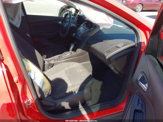 صورة 5 لـ 2016 FORD FOCUS SE