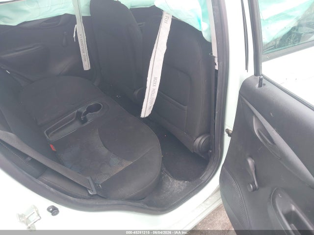 صورة 8 لـ 2017 Chevrolet SPARK LS CVT