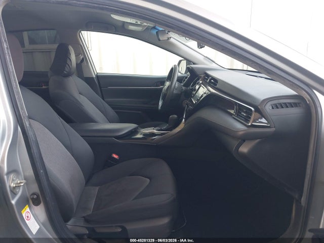 2019 Toyota CAMRY LE — миниатюра 5