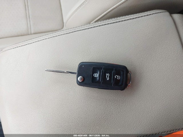 صورة 9 لـ 2015 Volkswagen PASSAT 2.0L TDI SE
