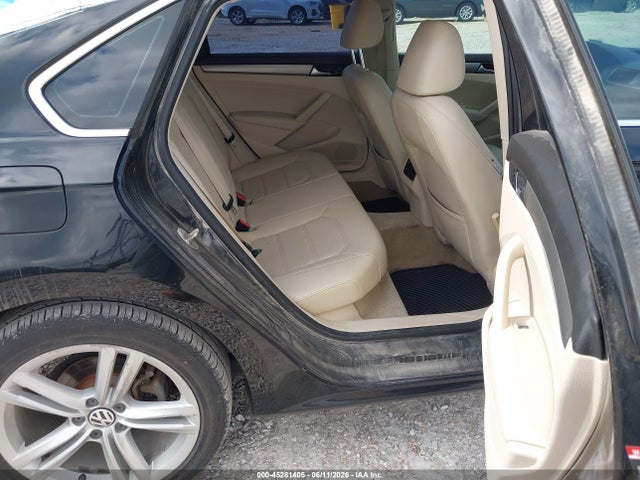 صورة 6 لـ 2015 Volkswagen PASSAT 2.0L TDI SE