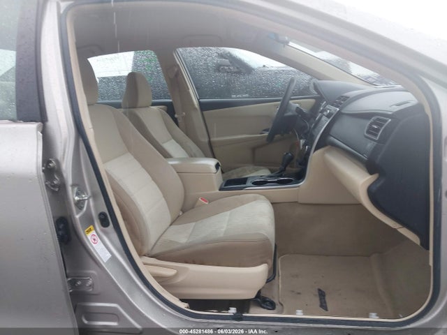 2017 Toyota CAMRY LE photo 5