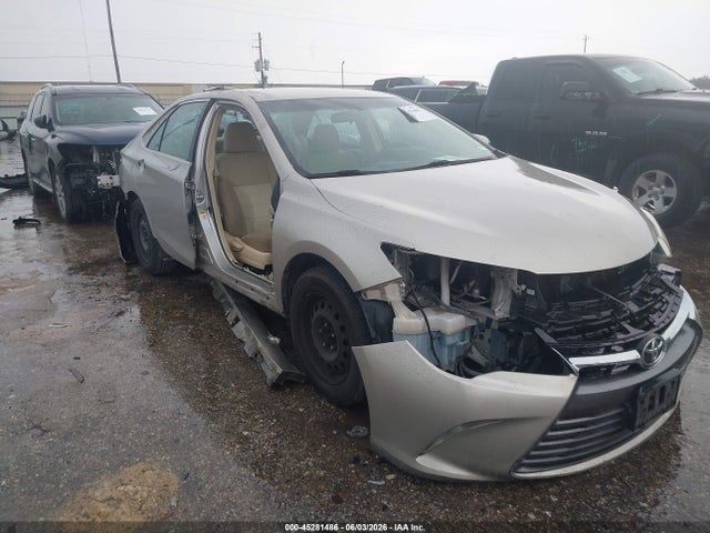 2017 Toyota CAMRY LE photo 6