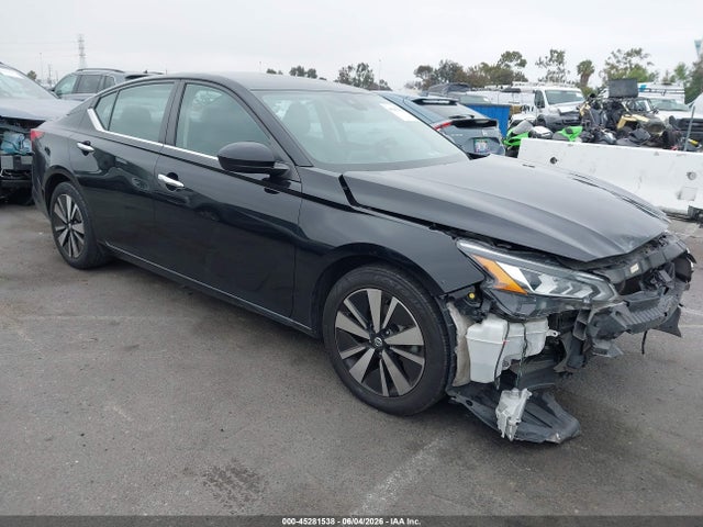 2021 NISSAN ALTIMA SV FWD