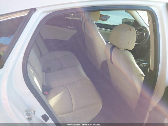 صورة 8 لـ 2021 Honda CIVIC LX