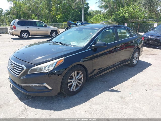 2015 Hyundai SONATA SE photo 2