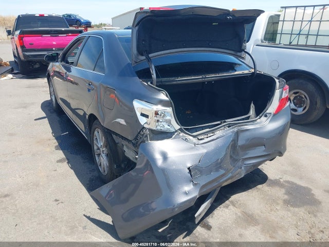 2013 Toyota CAMRY XLE photo 3