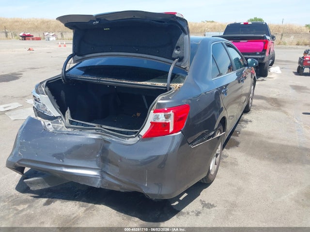 2013 Toyota CAMRY XLE photo 4