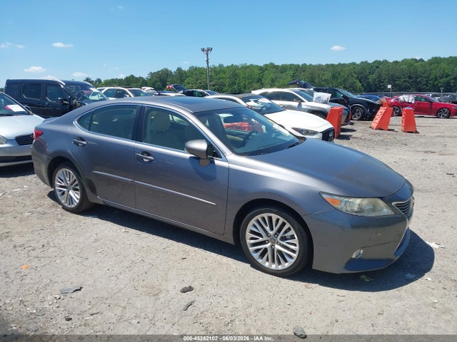 2013 LEXUS ES 