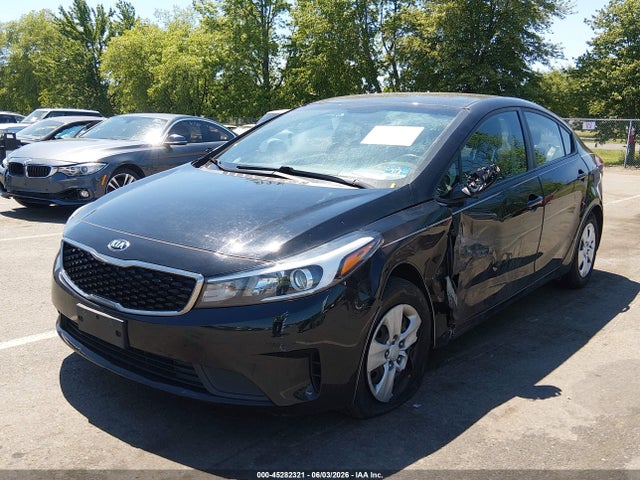 صورة 2 لـ 2017 KIA FORTE LX