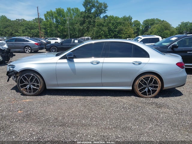 2022 Mercedes-BENZ E 350 — миниатюра 14