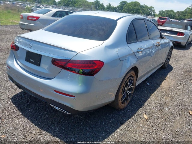 صورة 4 لـ 2022 Mercedes-BENZ E 350