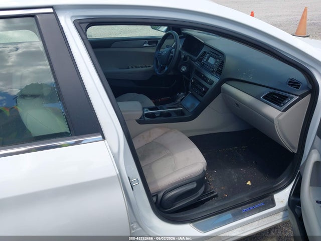 صورة مصغرة 5 لـ 2015 Hyundai SONATA SE