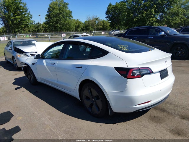 2022 Tesla MODEL 3 REAR-WHEEL DRIVE photo 3