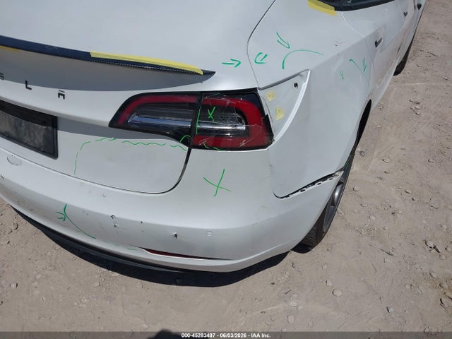 2021 Tesla MODEL 3 STANDARD RANGE PLUS REAR-WHEEL DRIVE thumbnail 18