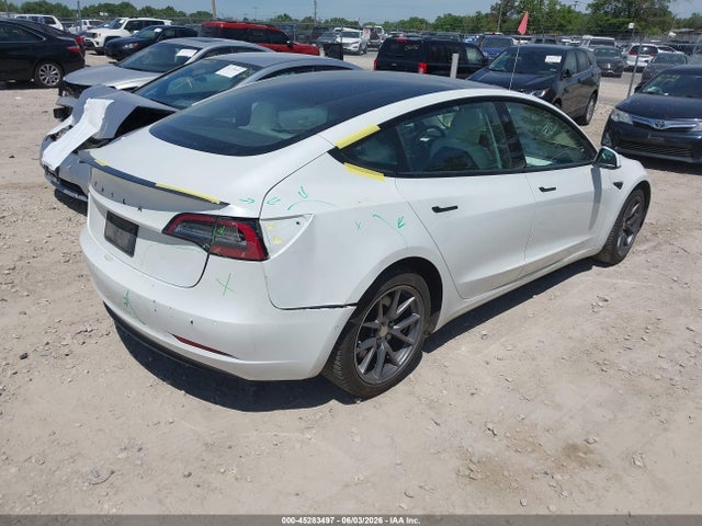 2021 Tesla MODEL 3 STANDARD RANGE PLUS REAR-WHEEL DRIVE — фото 4