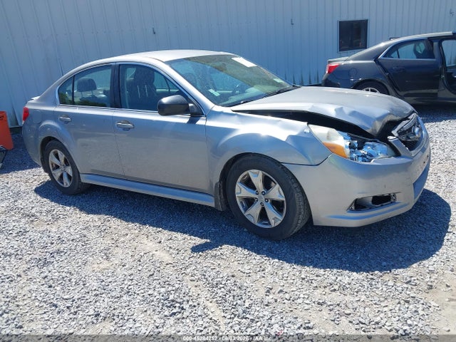 2010 SUBARU LEGACY 2.5I