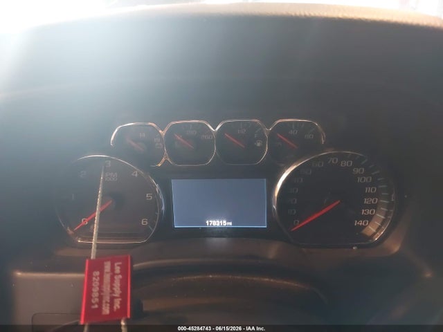 صورة 7 لـ 2015 Chevrolet SILVERADO 1500 1LT