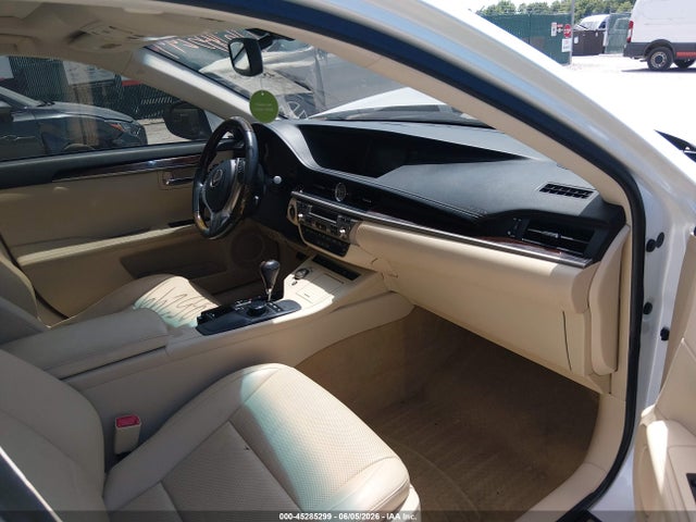 2014 Lexus ES 350 photo 5