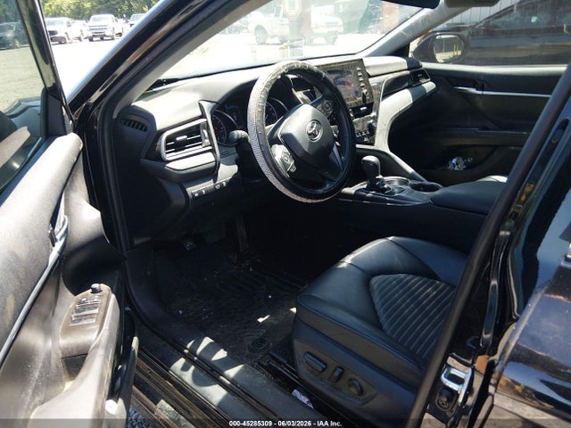 2022 Toyota CAMRY SE photo 5