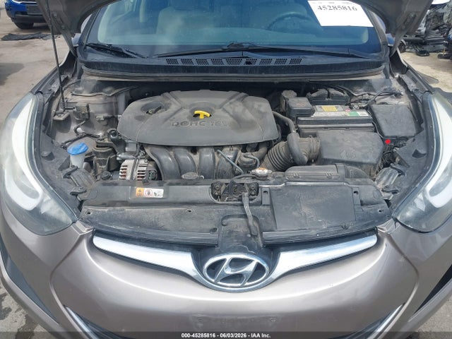 صورة 10 لـ 2015 Hyundai ELANTRA SE