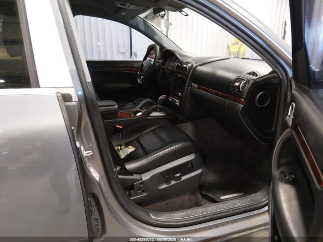 PORSCHE CAYENNE - 5