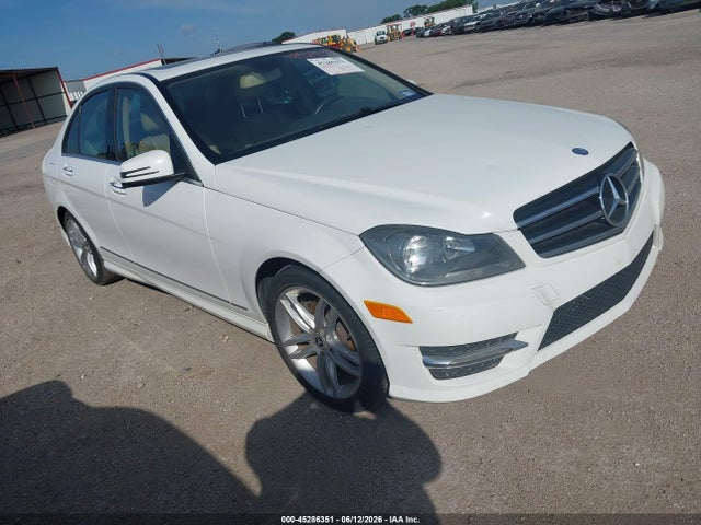 2014 MERCEDES-BENZ C SPORT