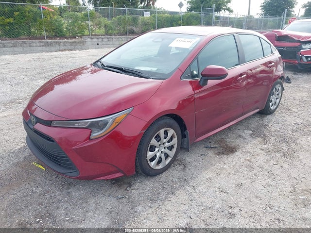 2025 Toyota COROLLA LE photo 2